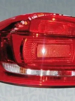 Hit Sezóny Pravá Zadní světlo MAGNETI MARELLI 714021910804