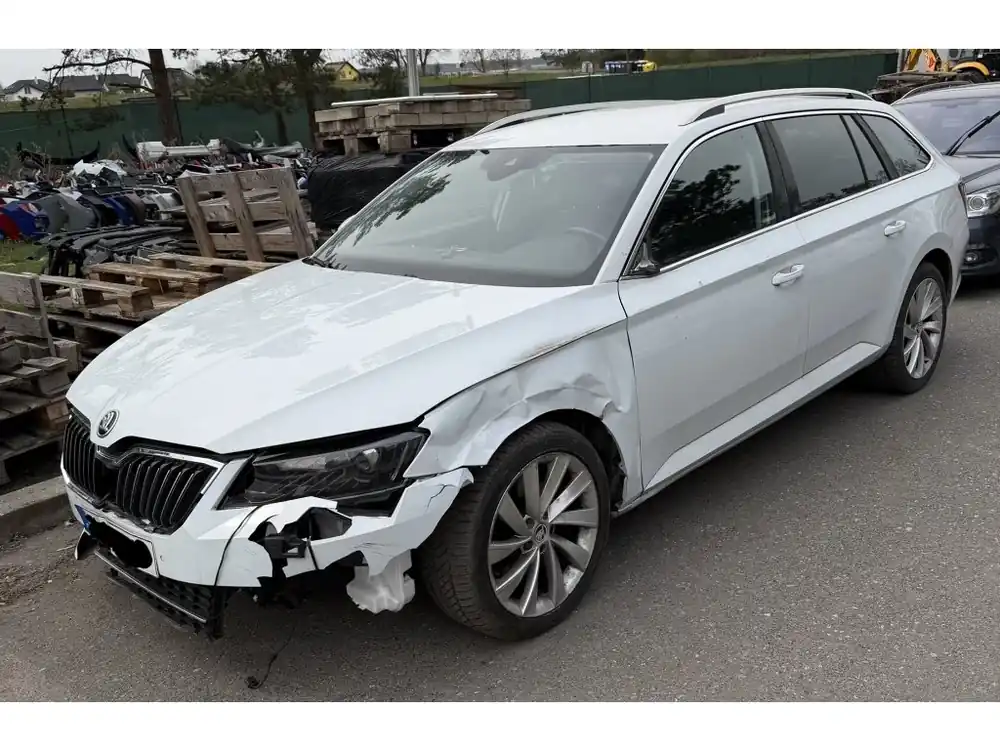 Výprodej ŠKODA SUPERB III rozprodáme na díly